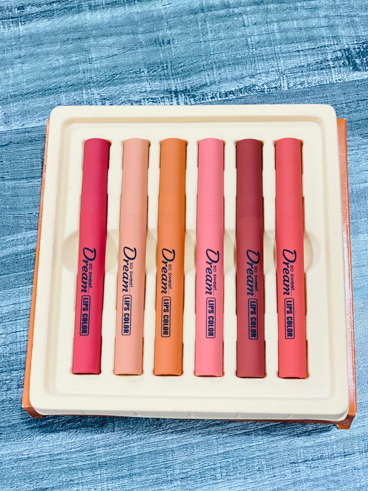 Heng Fang Matte Lip Crayon Set – 6 Long-Lasting Nude & Bold Shades